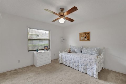 House in Winter Haven, Florida 3 bedrooms, 241.82 sq.m. № 1907335 - photo 25