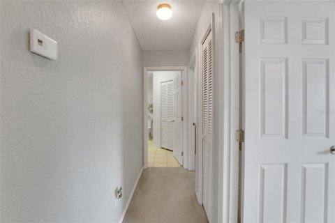 House in Winter Haven, Florida 3 bedrooms, 241.82 sq.m. № 1907335 - photo 26