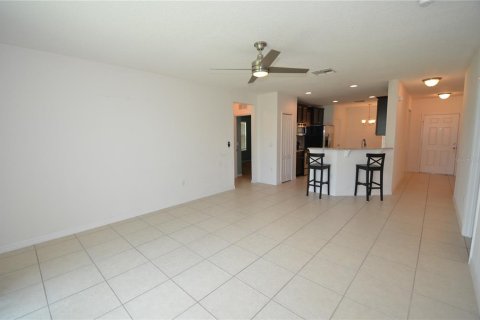 House in Clermont, Florida 3 bedrooms, 143.16 sq.m. № 1803067 - photo 2