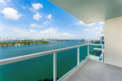 Copropriété à vendre à Miami Beach, Floride: 1 chambre, 69.31 m2 № 1928639 - photo 2