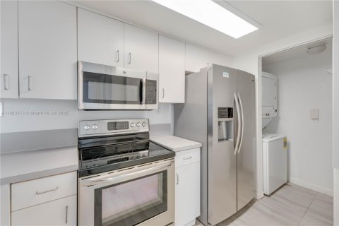 Copropriété à vendre à Miami Beach, Floride: 1 chambre, 69.31 m2 № 1928639 - photo 8