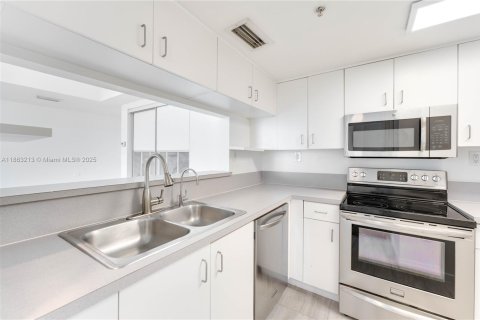 Copropriété à vendre à Miami Beach, Floride: 1 chambre, 69.31 m2 № 1928639 - photo 6