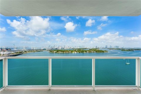 Copropriété à vendre à Miami Beach, Floride: 1 chambre, 69.31 m2 № 1928639 - photo 1