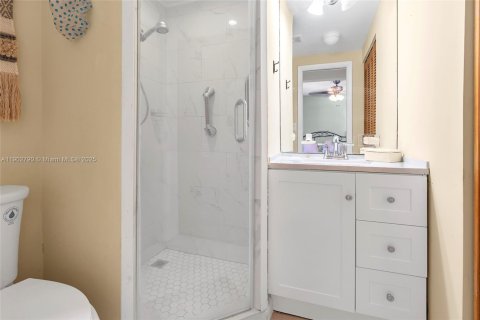 Touwnhouse à vendre à Miami, Floride: 2 chambres, 94.3 m2 № 1964912 - photo 16