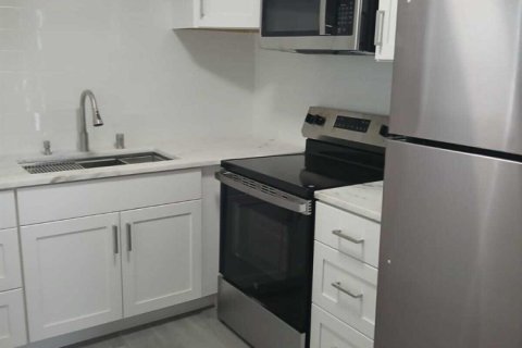 Commercial property in St. Lucie, Florida № 2254502 - photo 24