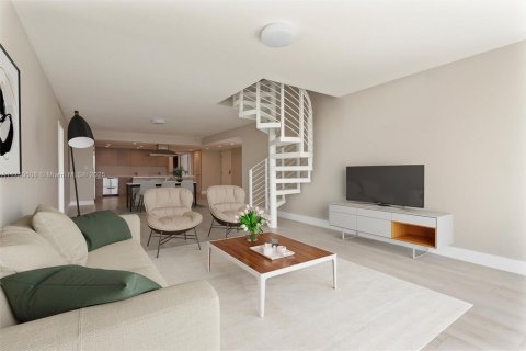 Copropriété à vendre à Bay Harbor Islands, Floride: 4 chambres, 183.2 m2 № 1498697 - photo 2