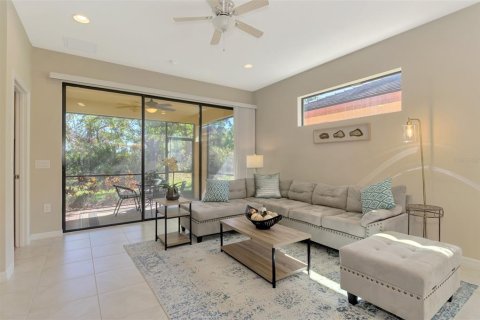 House in Venice, Florida 2 bedrooms, 140.75 sq.m. № 1543618 - photo 9
