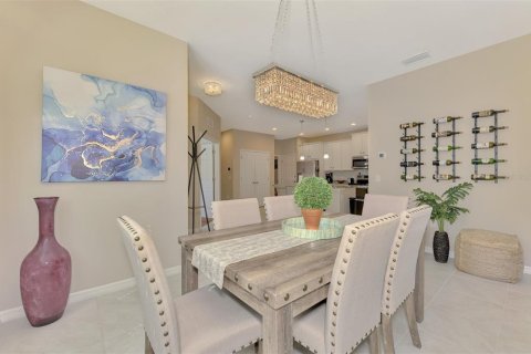 House in Venice, Florida 2 bedrooms, 140.75 sq.m. № 1543618 - photo 7