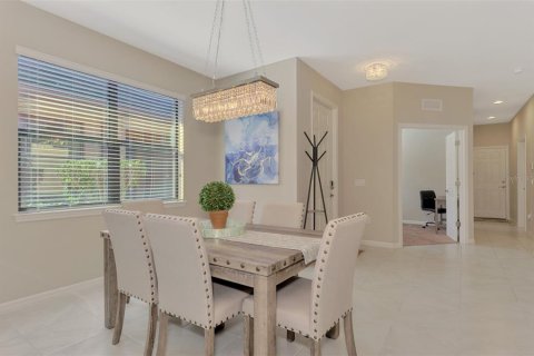 House in Venice, Florida 2 bedrooms, 140.75 sq.m. № 1543618 - photo 6