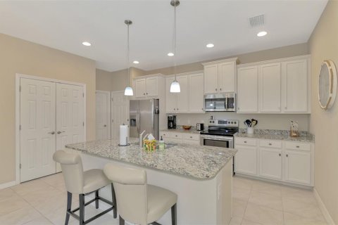 House in Venice, Florida 2 bedrooms, 140.75 sq.m. № 1543618 - photo 10