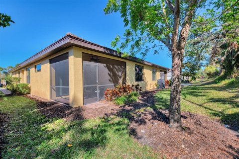 House in Venice, Florida 2 bedrooms, 140.75 sq.m. № 1543618 - photo 26