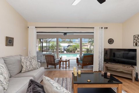 Villa ou maison à vendre à Port Charlotte, Floride: 3 chambres, 196.21 m2 № 1542124 - photo 11