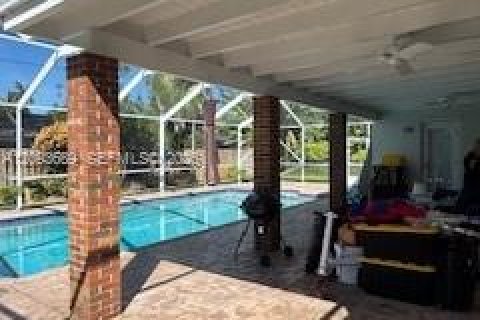 Villa ou maison à vendre à Palmetto Bay, Floride: 4 chambres, 199.46 m2 № 2401897 - photo 19