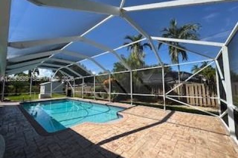 Villa ou maison à vendre à Palmetto Bay, Floride: 4 chambres, 199.46 m2 № 2401897 - photo 17