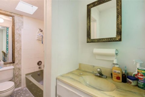 Casa en venta en Daytona Beach, Florida, 6 dormitorios, 292.08 m2 № 1591709 - foto 20