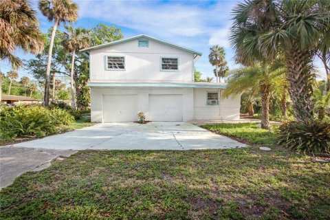 Casa en venta en Daytona Beach, Florida, 6 dormitorios, 292.08 m2 № 1591709 - foto 1