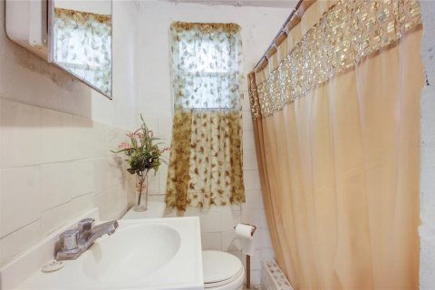 Casa en venta en Daytona Beach, Florida, 6 dormitorios, 292.08 m2 № 1591709 - foto 25