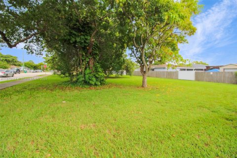Villa ou maison à vendre à Miami, Floride: 3 chambres, 156.08 m2 № 1897936 - photo 6