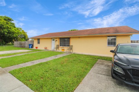 Villa ou maison à vendre à Miami, Floride: 3 chambres, 156.08 m2 № 1897936 - photo 5