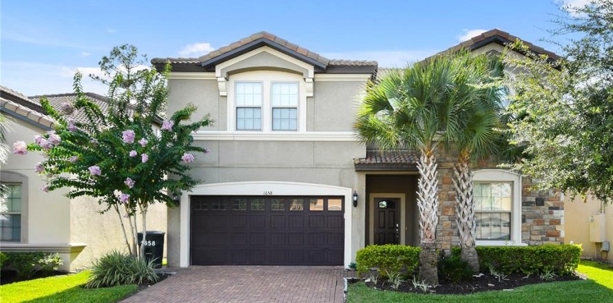 Villa ou maison à Kissimmee, Floride 9 chambres, 407.93 m2 № 1869629