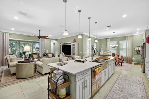 House in Winter Garden, Florida 4 bedrooms, 360.55 sq.m. № 2102556 - photo 8