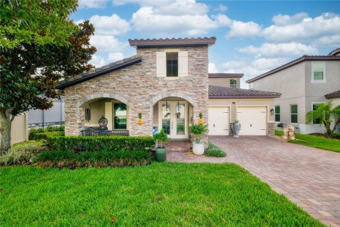House in Winter Garden, Florida 4 bedrooms, 360.55 sq.m. № 2102556 - photo 2