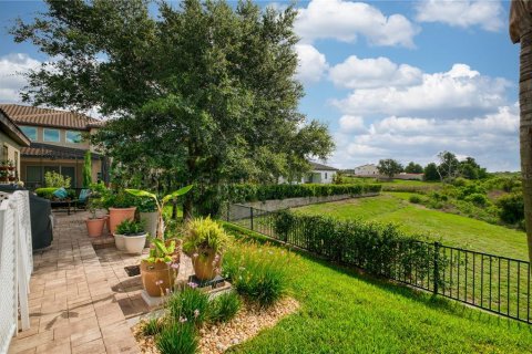 House in Winter Garden, Florida 4 bedrooms, 360.55 sq.m. № 2102556 - photo 24