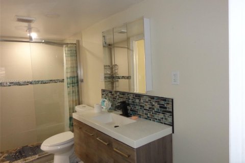 Condominio en venta en Lauderhill, Florida, 2 dormitorios, 90.3 m2 № 2011404 - foto 5