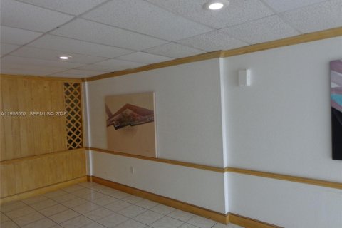 Condominio en venta en Lauderhill, Florida, 2 dormitorios, 90.3 m2 № 2011404 - foto 19