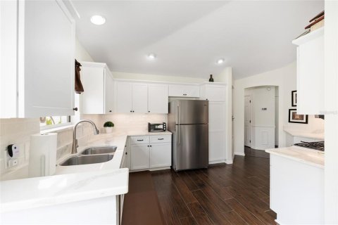 House in The Villages, Florida 3 bedrooms, 161 sq.m. № 1913379 - photo 8