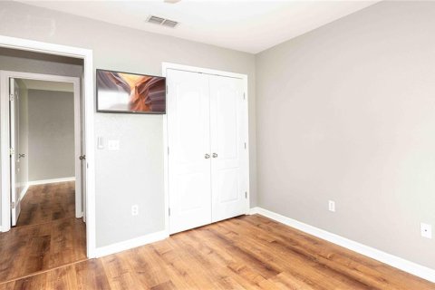 House in Auburndale, Florida 4 bedrooms, 212.19 sq.m. № 1900328 - photo 27