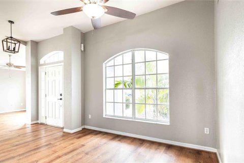 House in Auburndale, Florida 4 bedrooms, 212.19 sq.m. № 1900328 - photo 11