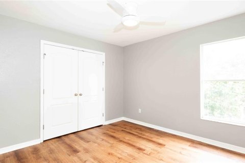 House in Auburndale, Florida 4 bedrooms, 212.19 sq.m. № 1900328 - photo 29
