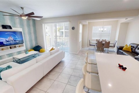 Condominio en venta en Kissimmee, Florida, 2 dormitorios, 110.18 m2 № 1679041 - foto 3