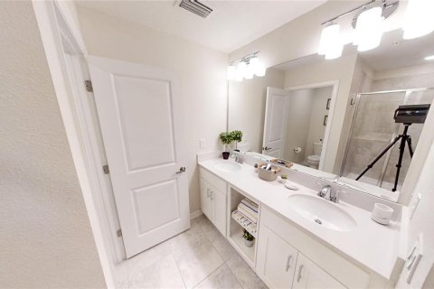 Condominio en venta en Kissimmee, Florida, 2 dormitorios, 110.18 m2 № 1679041 - foto 11