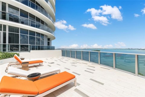 Condo in Miami, Florida, 3 bedrooms  № 1812198 - photo 23