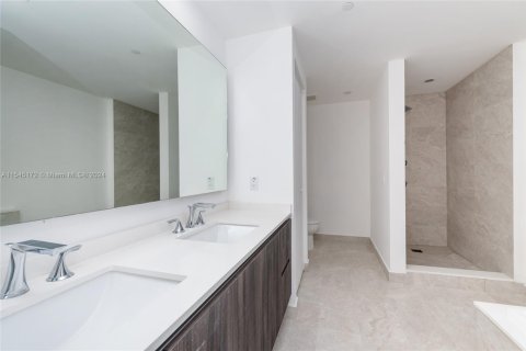 Condo in Miami, Florida, 3 bedrooms  № 1812198 - photo 12