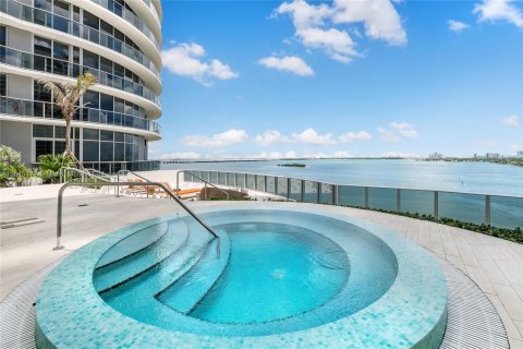Condo in Miami, Florida, 3 bedrooms  № 1812198 - photo 21