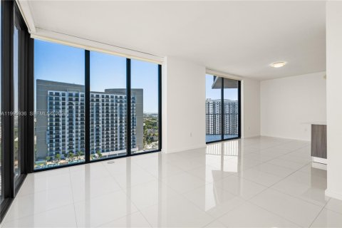 Condo in Doral, Florida, 2 bedrooms  № 2058275 - photo 8
