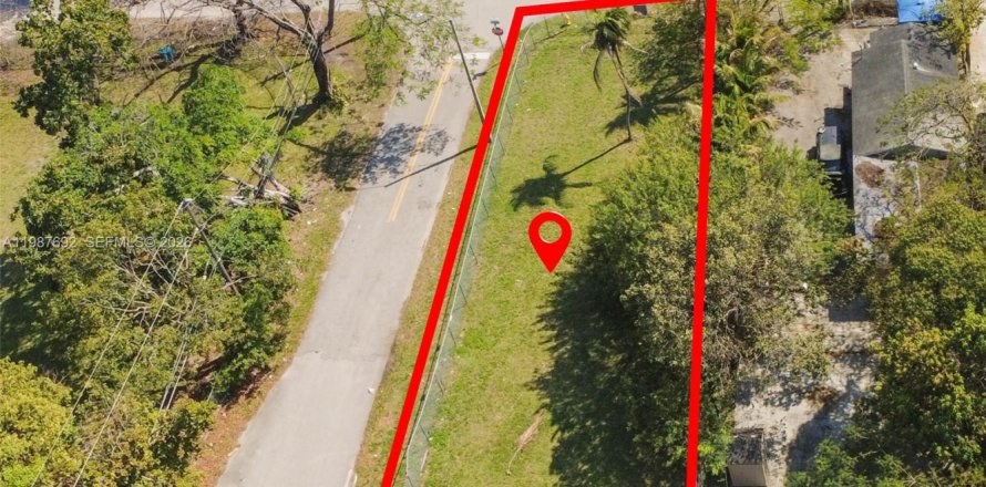 Terrain à Miami, Floride № 2049100