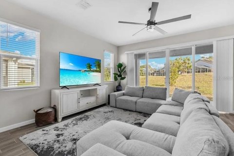 Casa en venta en Clermont, Florida, 4 dormitorios, 208.47 m2 № 1869351 - foto 3