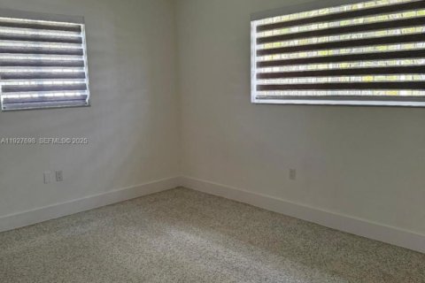 Villa ou maison à louer à Miami, Floride: 3 chambres, 162.21 m2 № 1987140 - photo 24