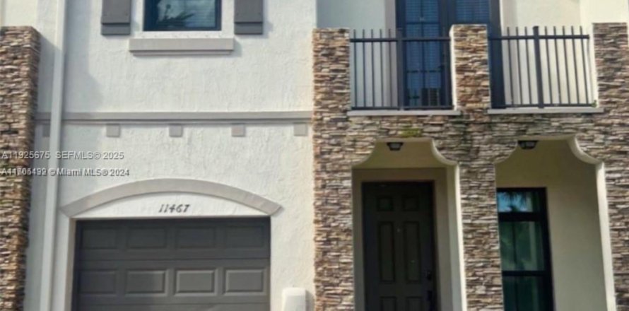 Таунхаус в Хомстед, Флорида 3 спальни, 153.85м2 № 1986137