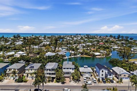 Villa ou maison à Anna Maria, Floride 4 chambres, 260.5 m2 № 2149792