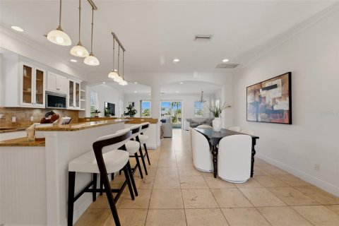 Villa ou maison à vendre à Anna Maria, Floride: 4 chambres, 260.5 m2 № 2149792 - photo 10