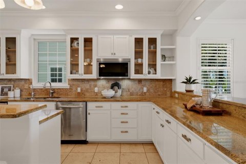 Villa ou maison à vendre à Anna Maria, Floride: 4 chambres, 260.5 m2 № 2149792 - photo 15