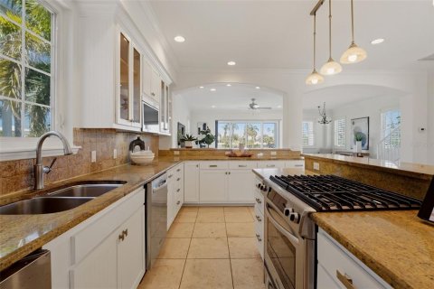 Villa ou maison à vendre à Anna Maria, Floride: 4 chambres, 260.5 m2 № 2149792 - photo 12