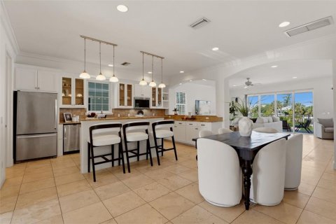 Villa ou maison à vendre à Anna Maria, Floride: 4 chambres, 260.5 m2 № 2149792 - photo 9