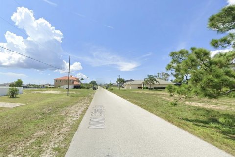 Land in Cape Coral, Florida № 1913052 - photo 3