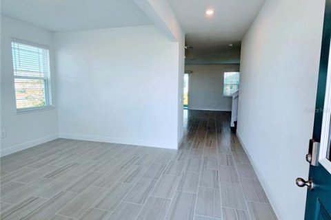 Casa en alquiler en Minneola, Florida, 4 dormitorios, 241.64 m2 № 1678390 - foto 5